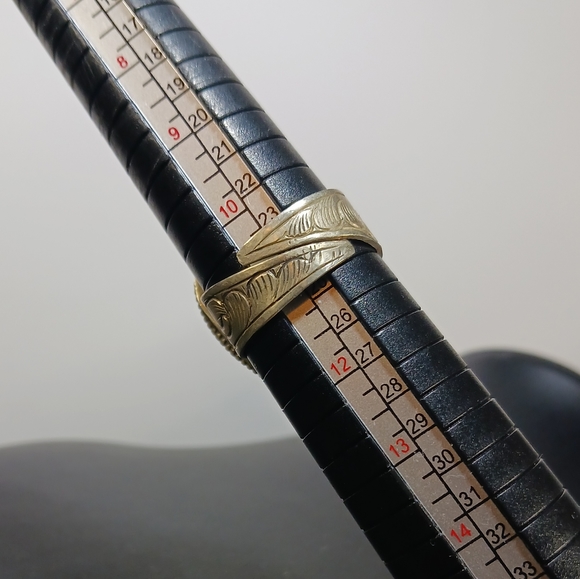 Large Tibetan Silver Labradorite Blue Skull Ring Size 11 " Adjustable - Picture 3 of 14